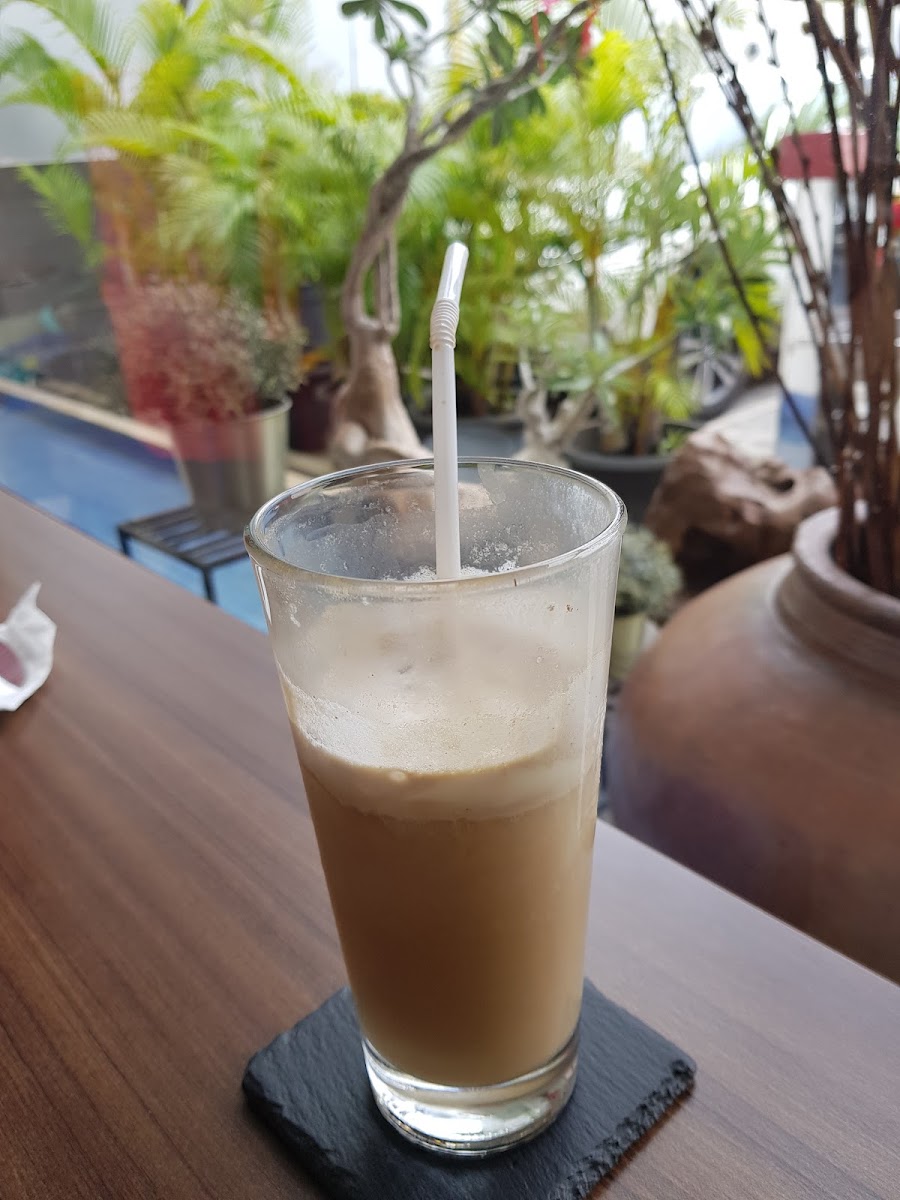 Caffeine Suite Photo 6