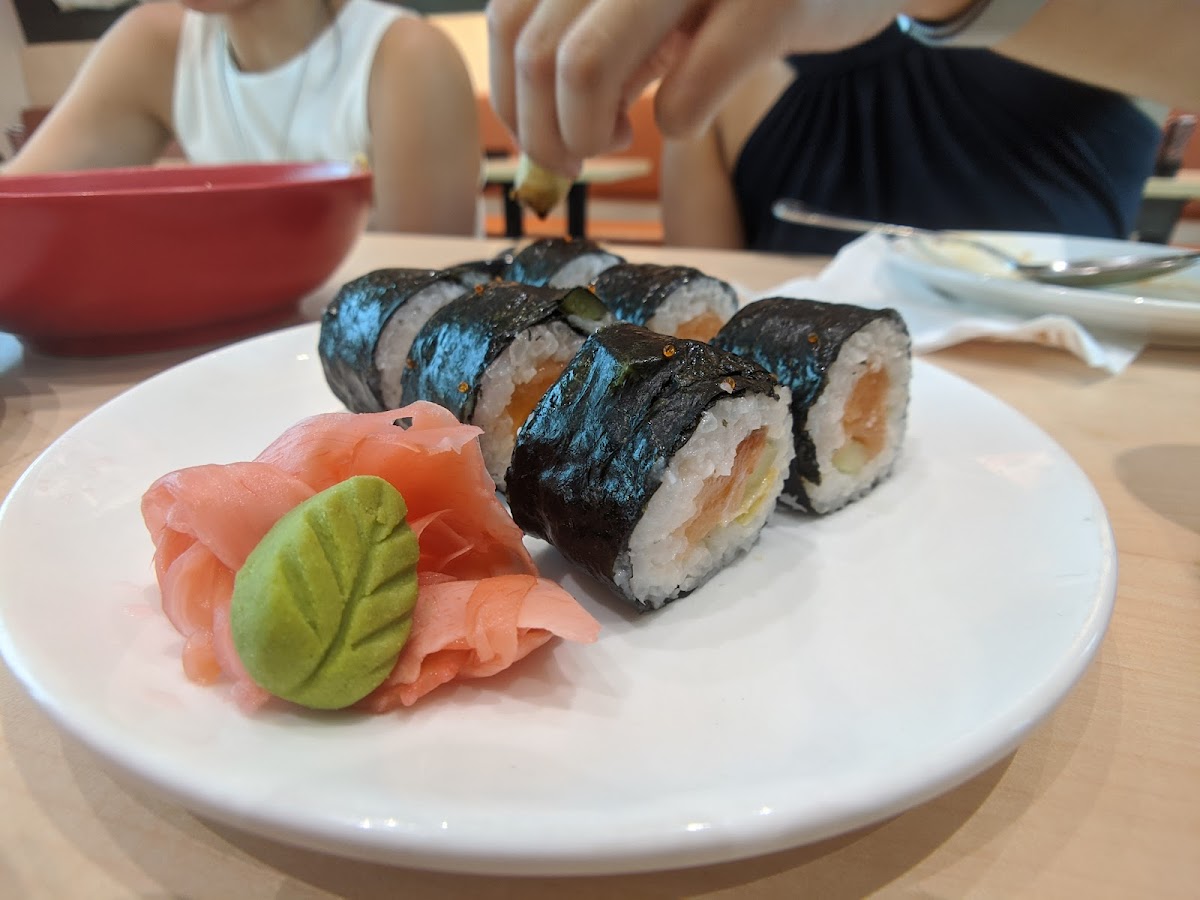 Two Tigers Sushi and Noodles Photo 10