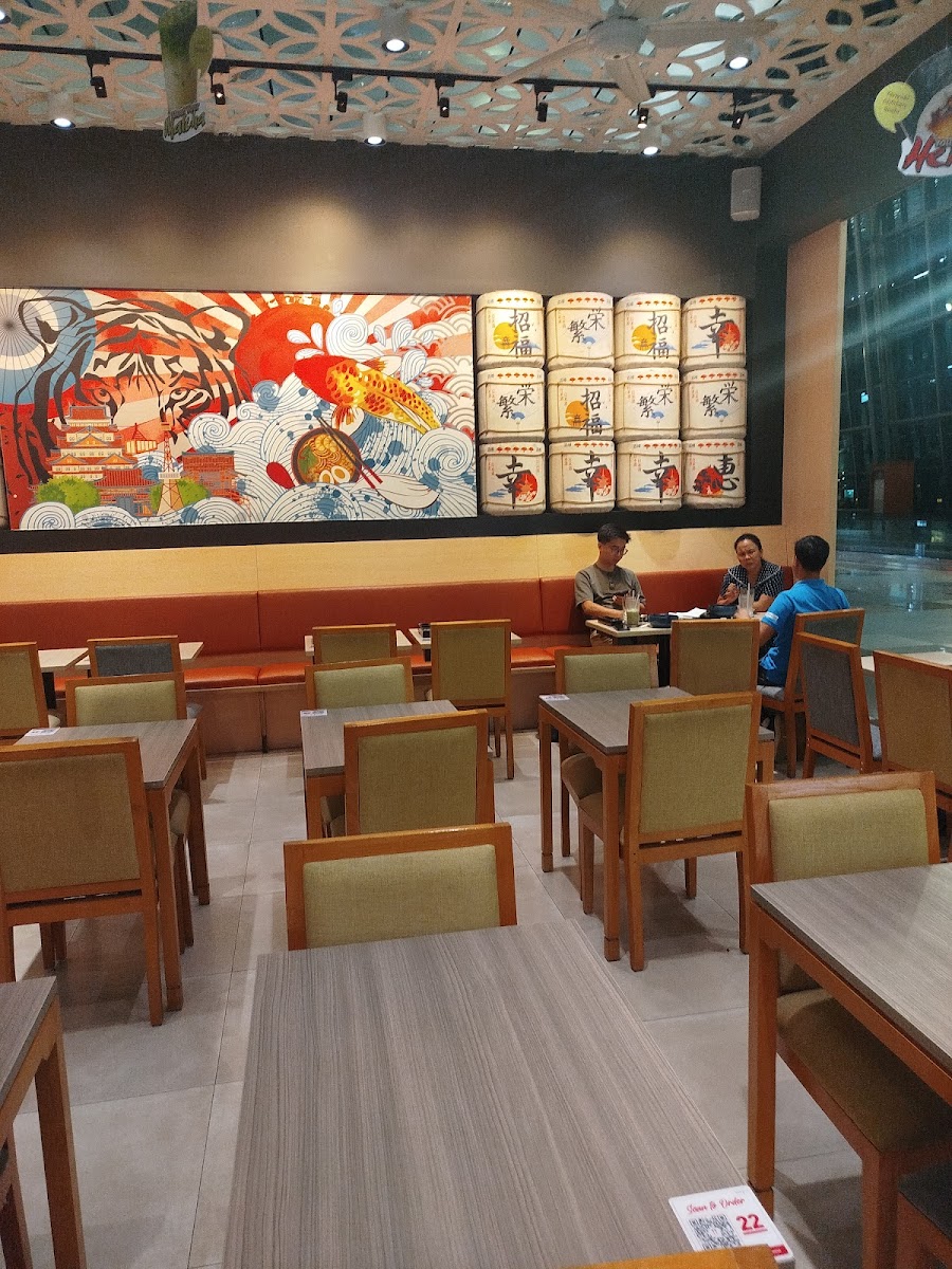 Two Tigers Sushi and Noodles Photo 2