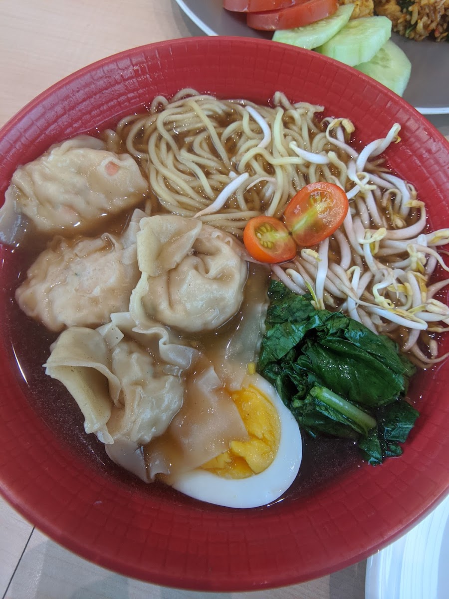 Two Tigers Sushi and Noodles Photo 8