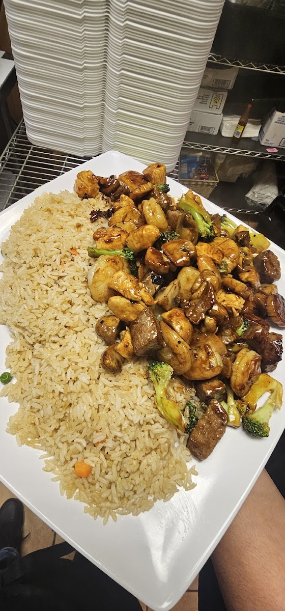 Hachi Express Japanese Grill Carnesville Photo 6