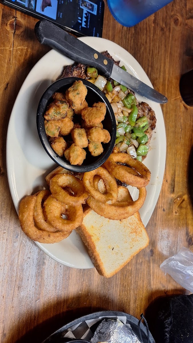 Don's Steakhouse Photo 8