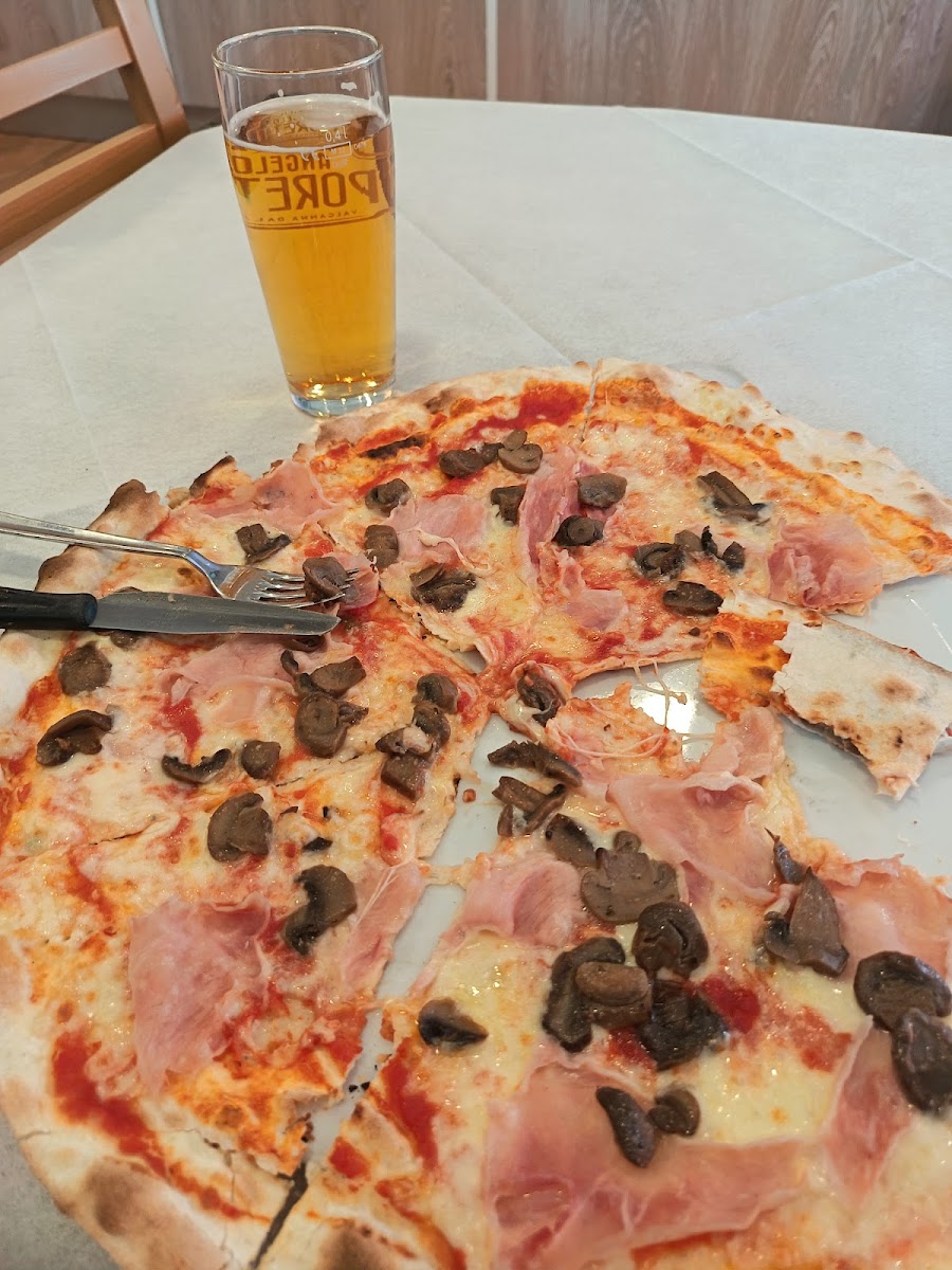 Pazzi di Pizza Photo 2