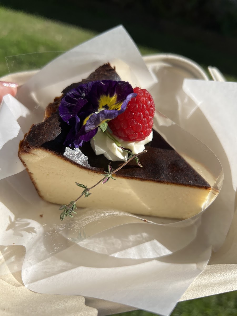 Kingsley Cakes and Cafe Photo 4
