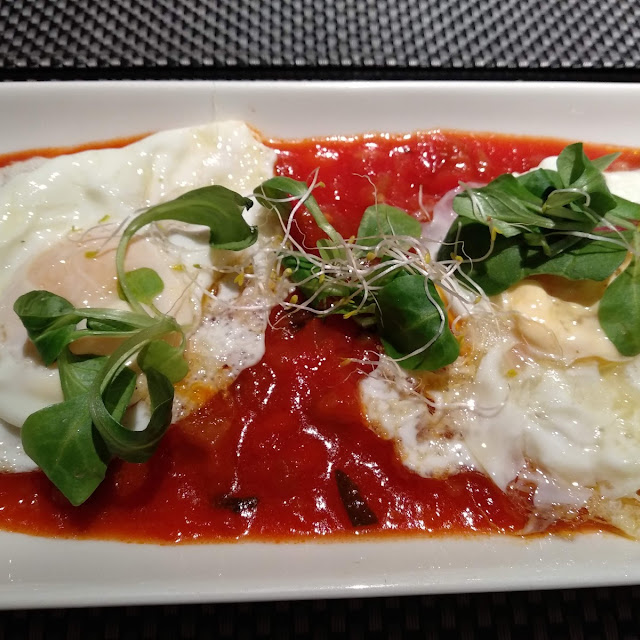 Huevos Fritos Con Tomate