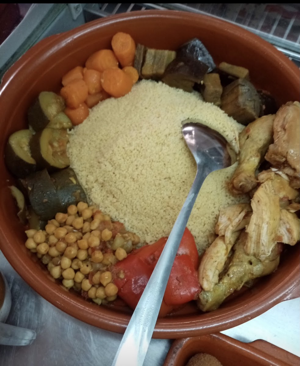 Como En Casa Asador De Pollos Comida Casera Para Llevar Photo 5