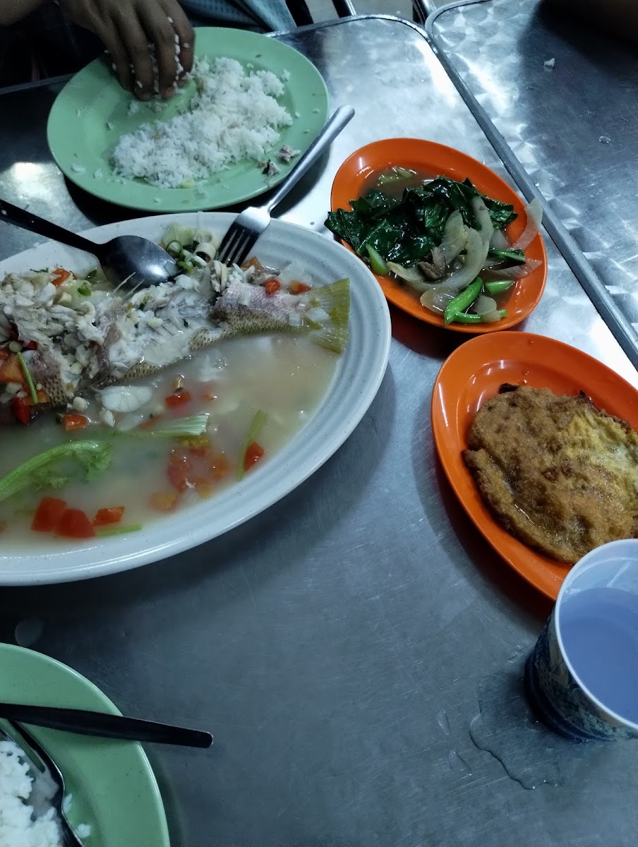Ikan Bakar Mek Ta Photo 3