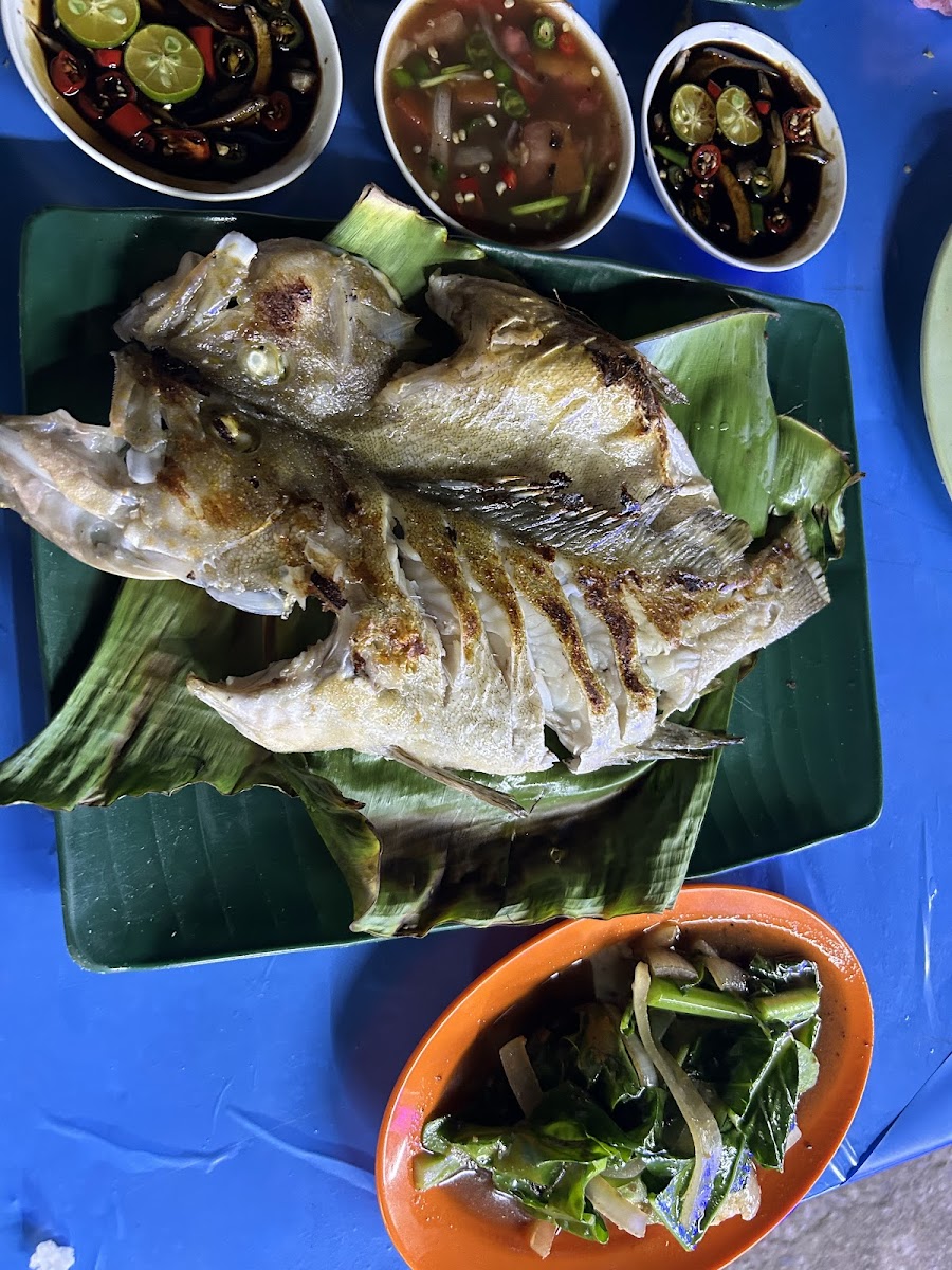 Ikan Bakar Mek Ta Photo 5