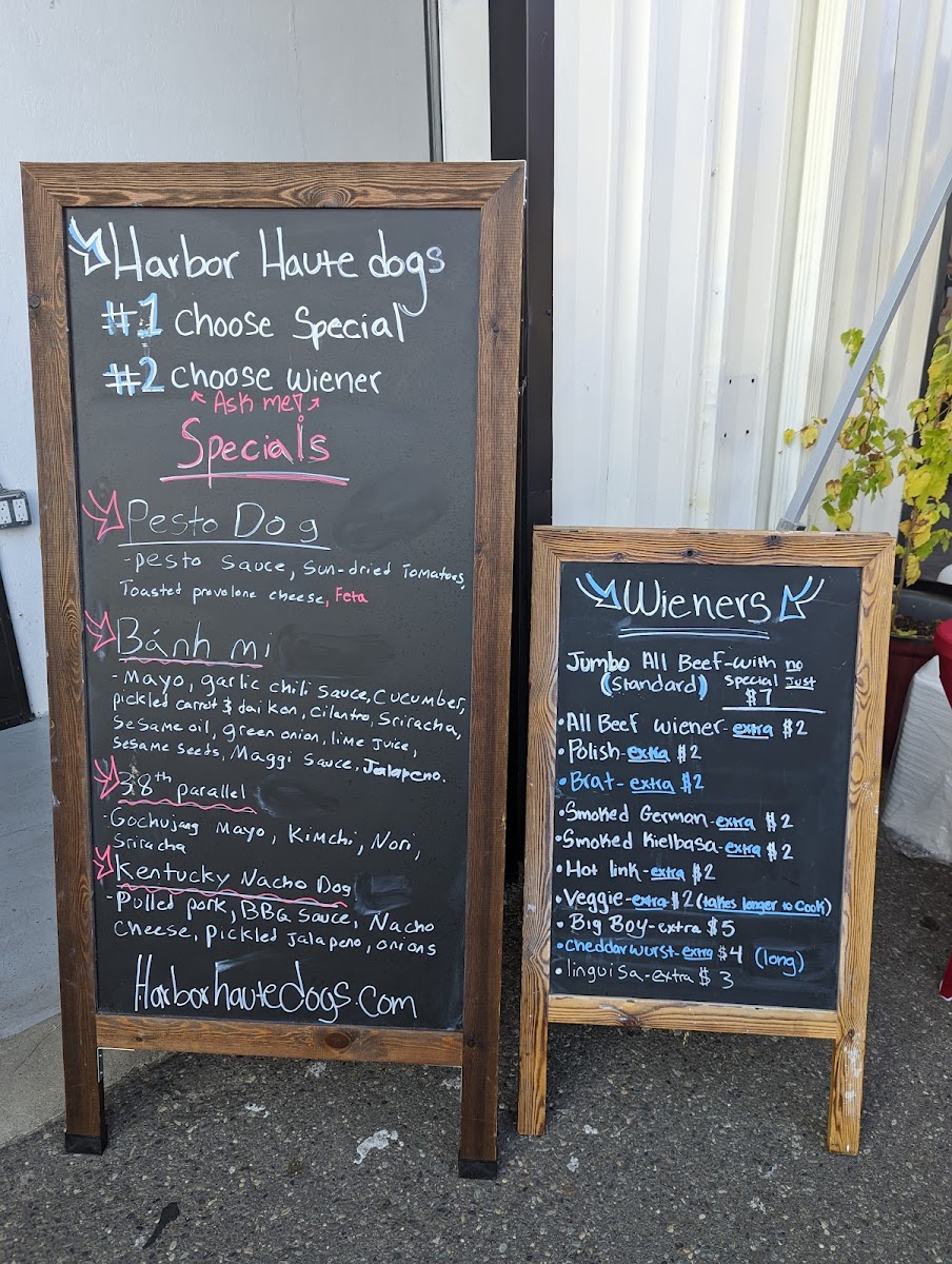 Harbor Haute Dogs Photo Menu 6