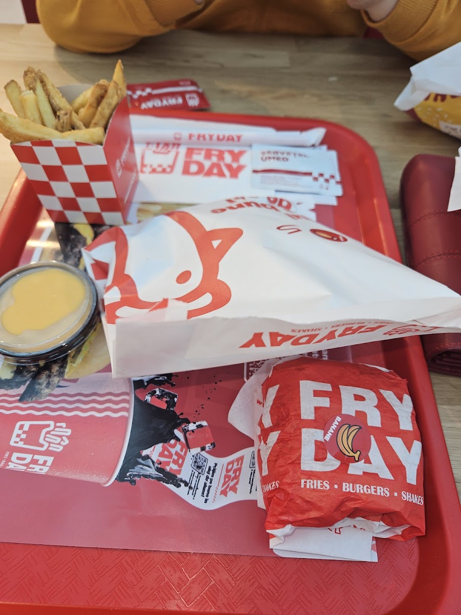 FRYDAY ORADEA Photo 8