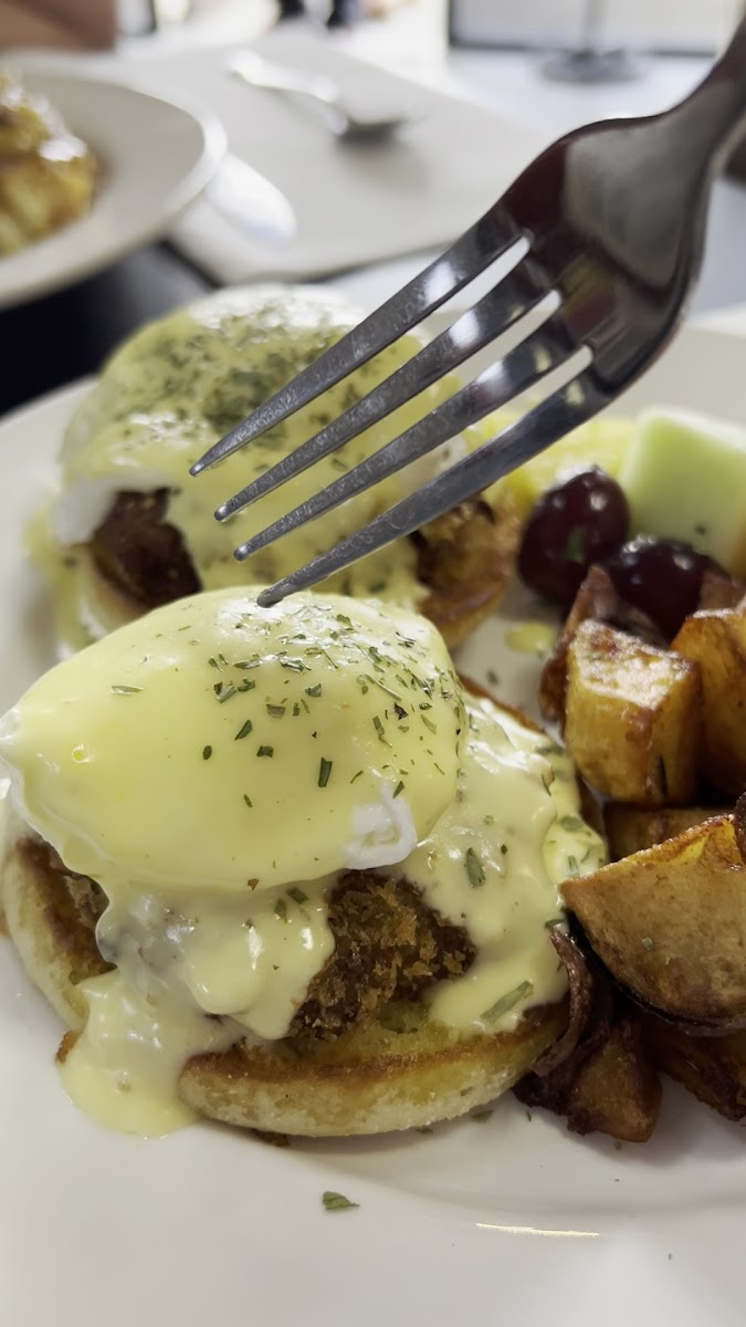 Angel's Breaksfast Bistro Photo 9