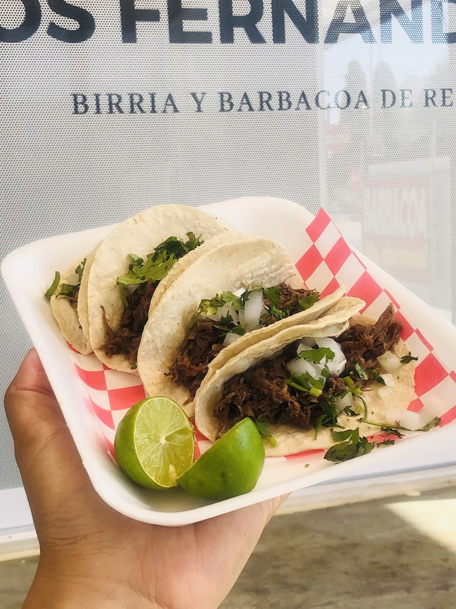 Los Fernandez, Birria y Barbacoa de Res Photo 10
