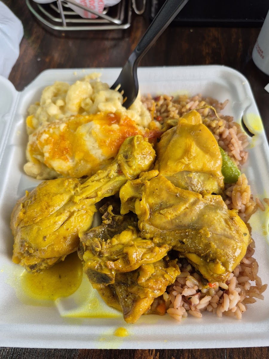 Sweet Pepper Caribbean American Restaurant Photo 4