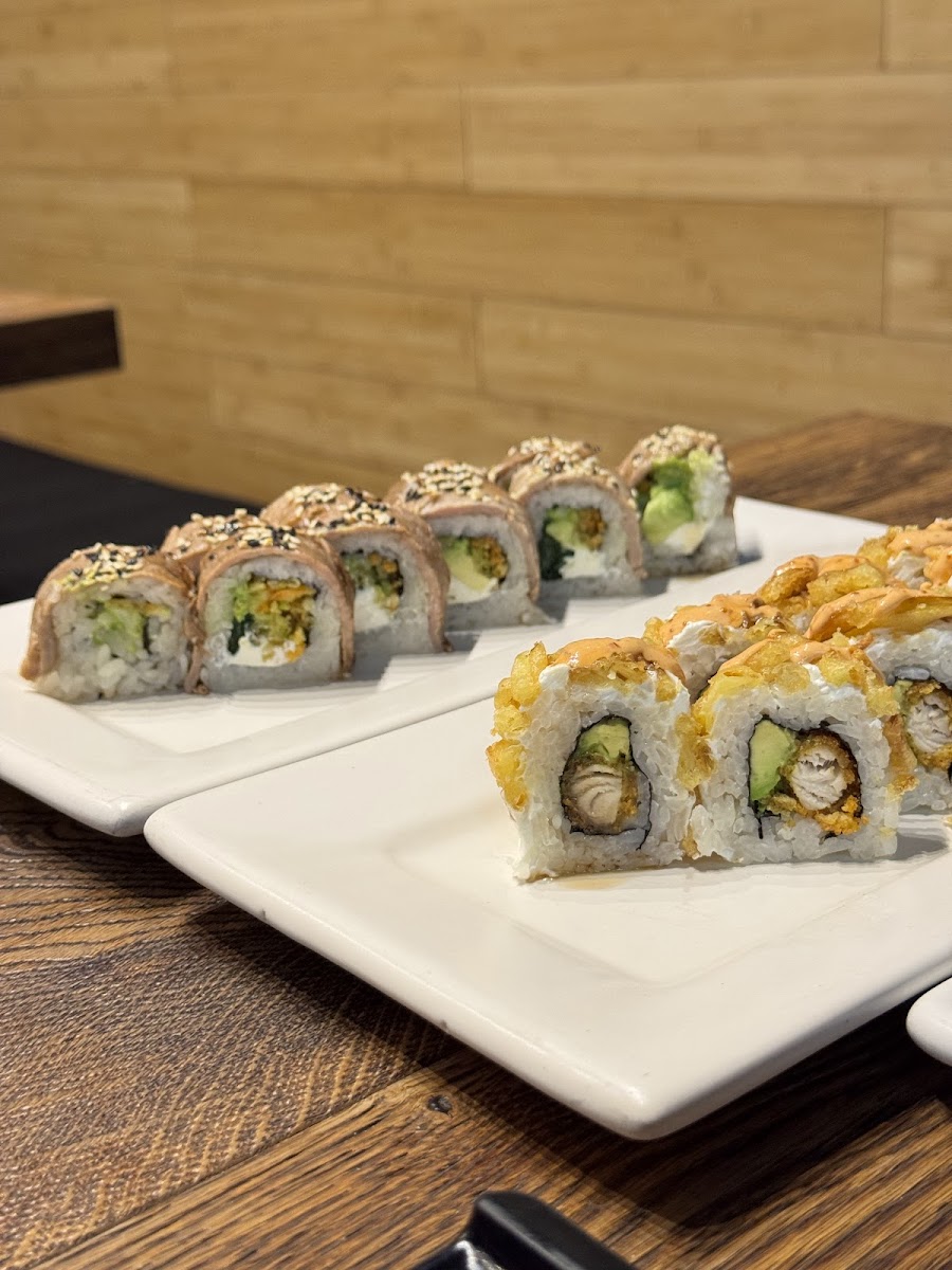 Sushi Roll Plaza Vía San Ángel Photo 2