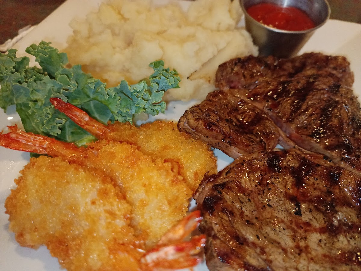 Grecian Steak House Photo 8