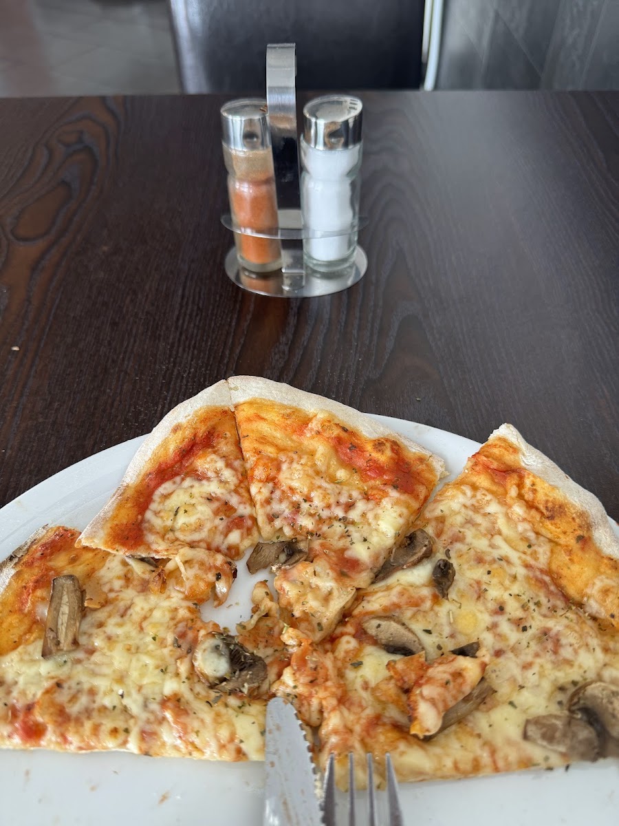 Deniz Döner & Pizza Restaurant am Hauptbahnhof Photo 5