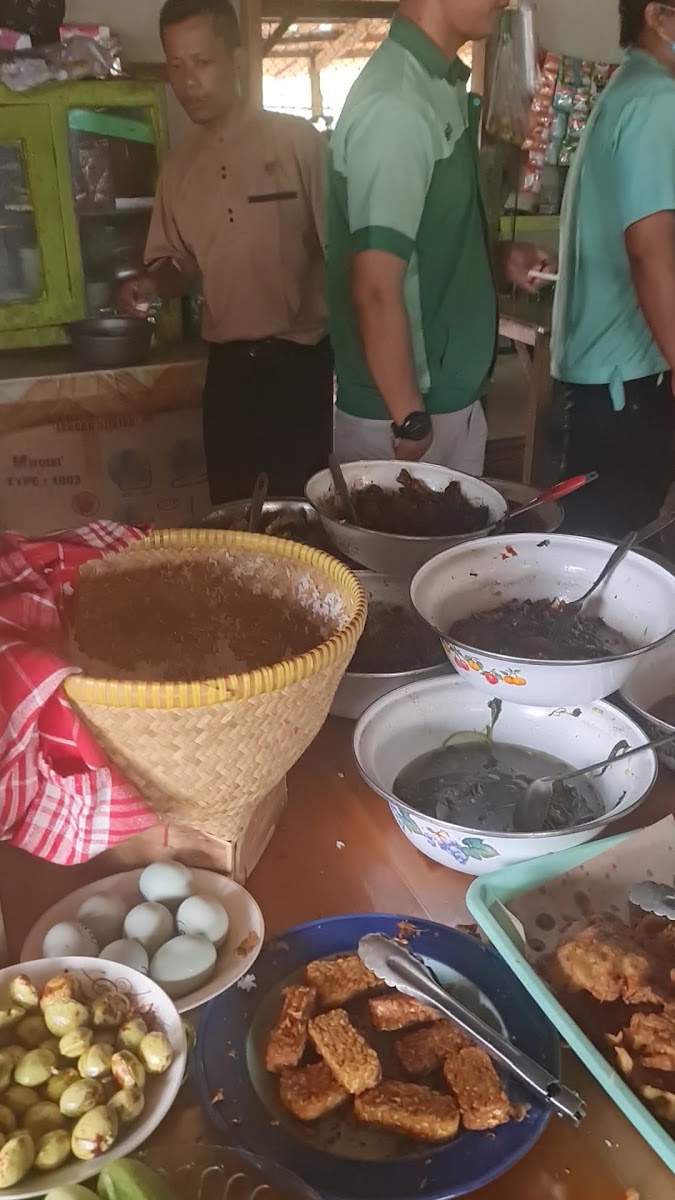 Warung makan mak Adam Photo 2