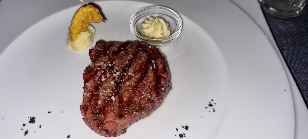 VesTa Grillhouse & Ouzerie Bar Photo 6