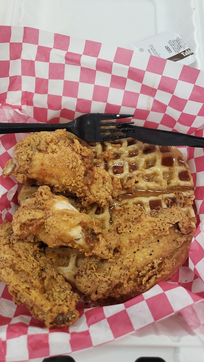 CHRIS CROSS CAFE & CATER Photo 5
