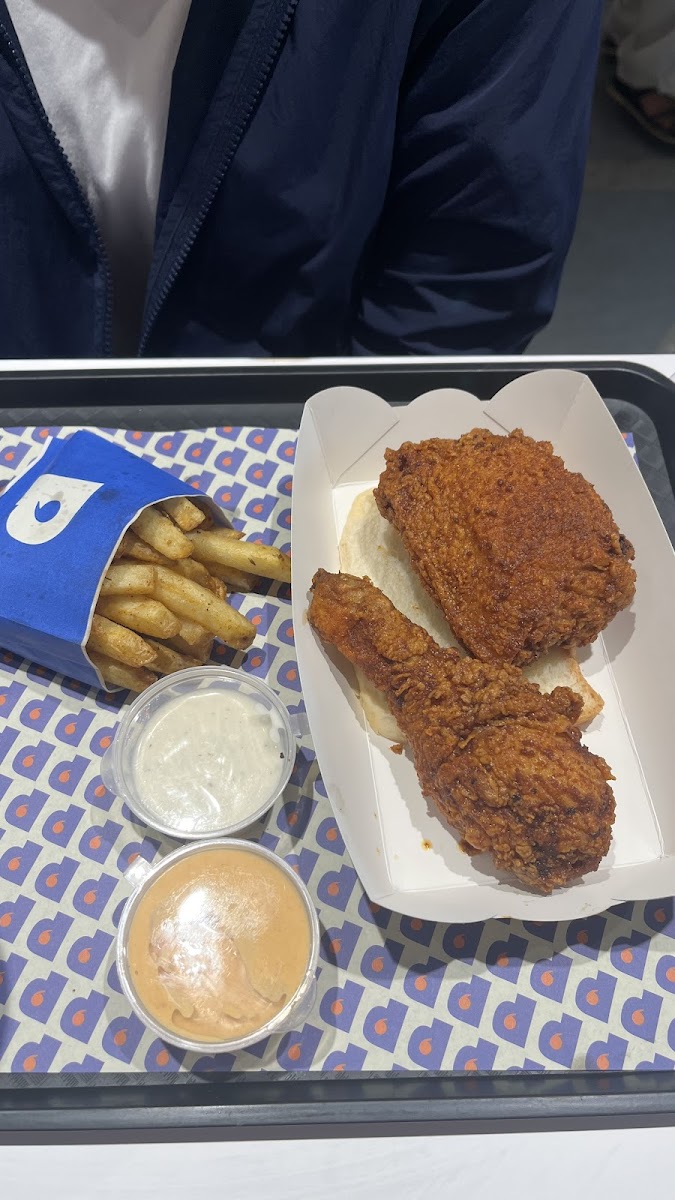 Pretty's Hot Chicken Damansara Uptown Photo 6