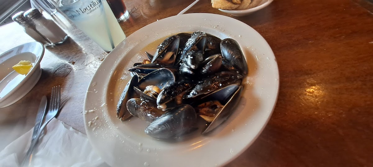 Nautilus Seafood & Grill Photo 6