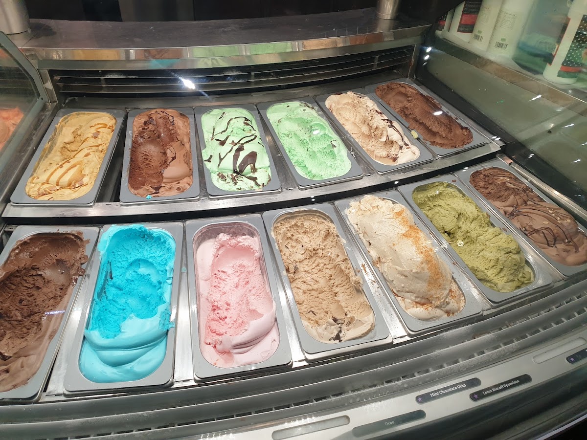 Creams Cafe Slough Photo 10