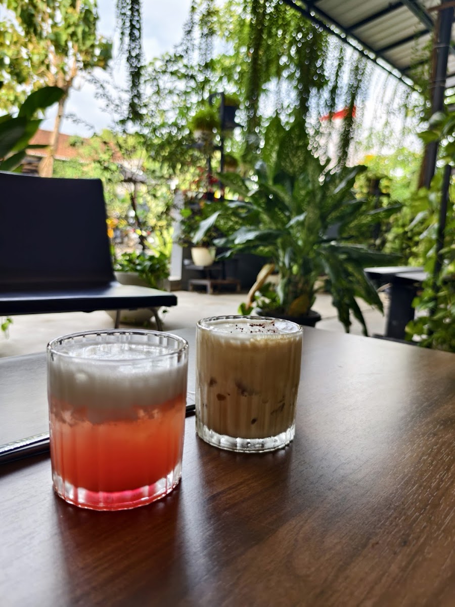 Mars Coffee and Space Photo 6