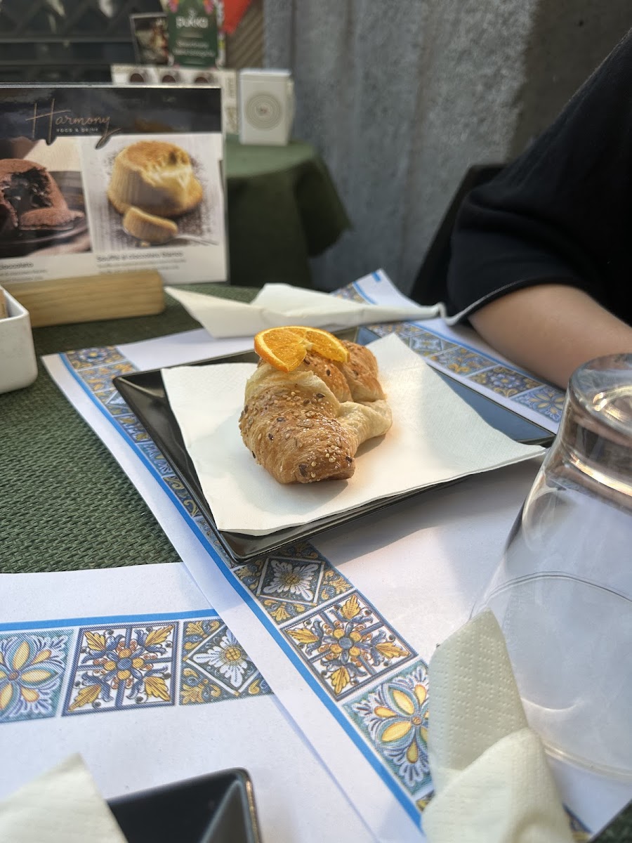 Harmony Food & Drink Photo 7
