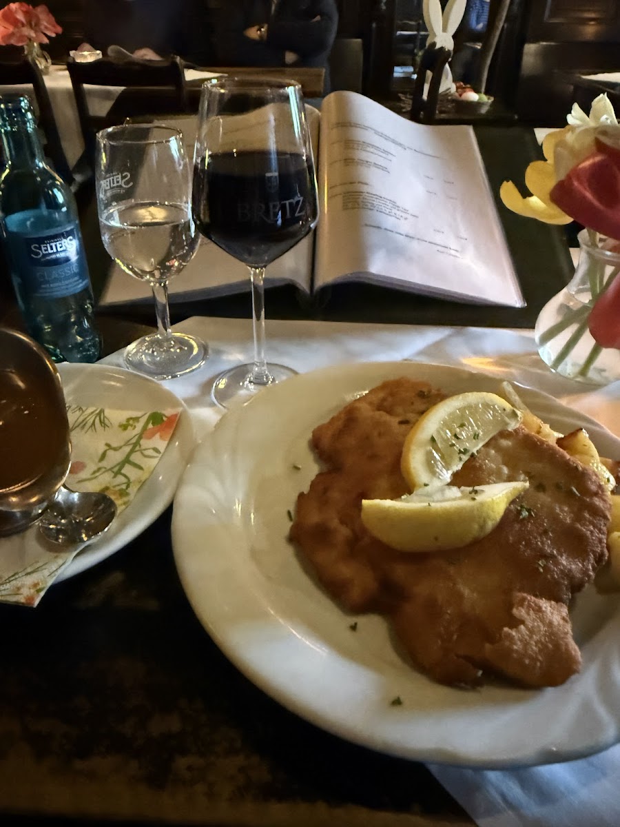 Weinhaus Wilhelmi Photo 4