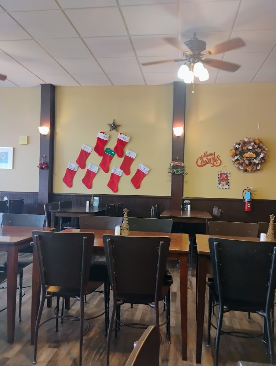 Downtown Cafe Photo 4