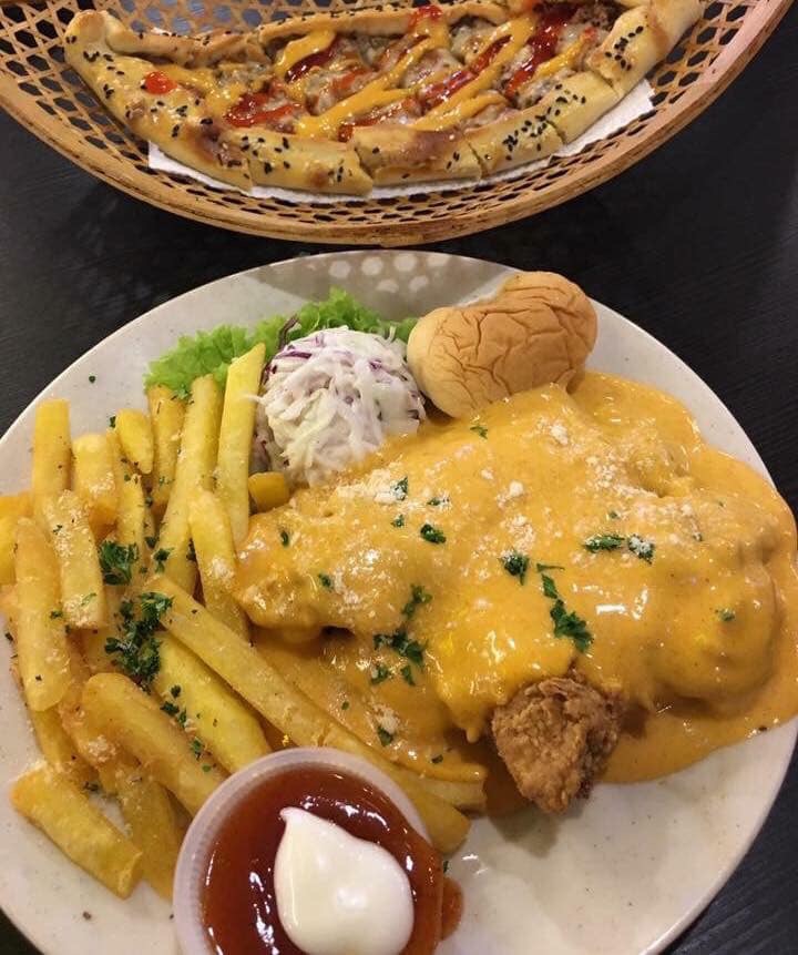 Cafe Pizza Sampan Photo 3