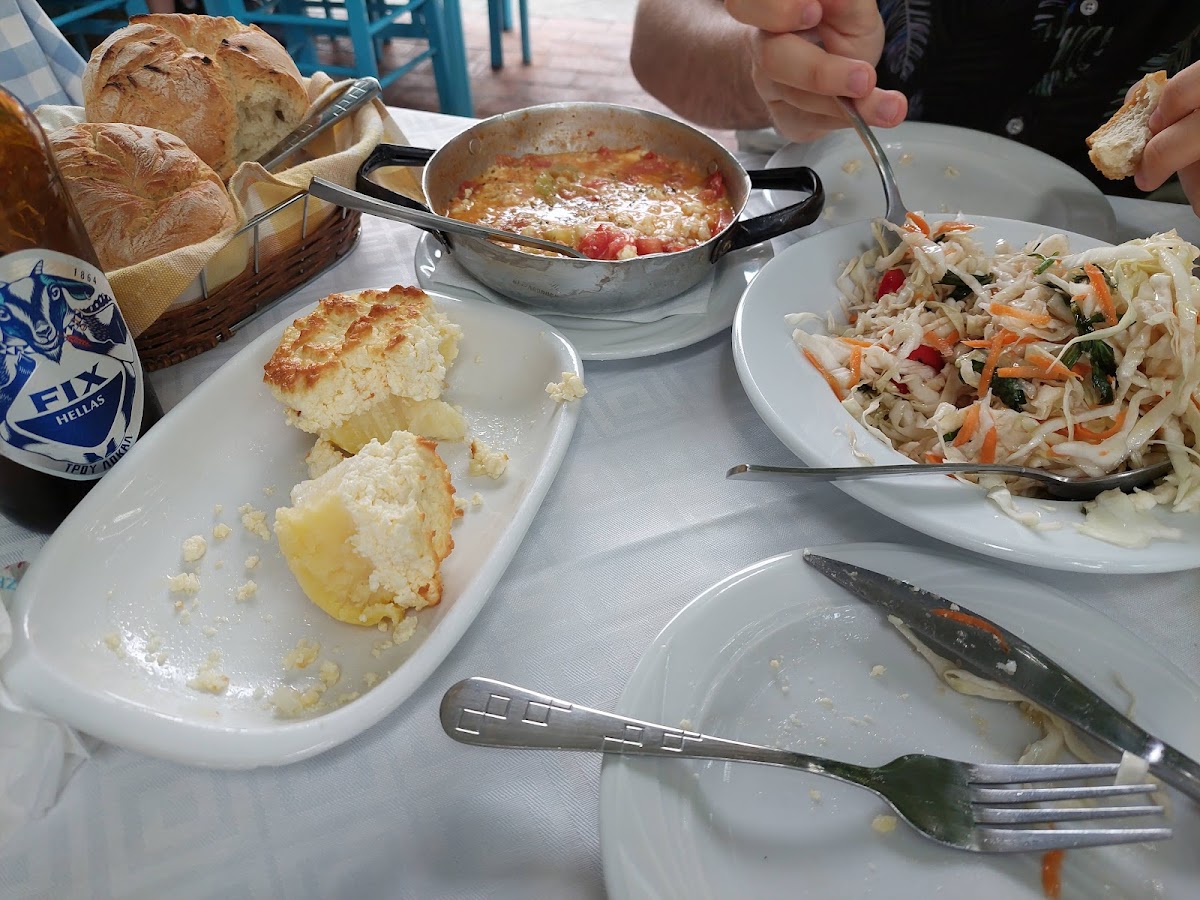 Tsinari tavern Photo 6