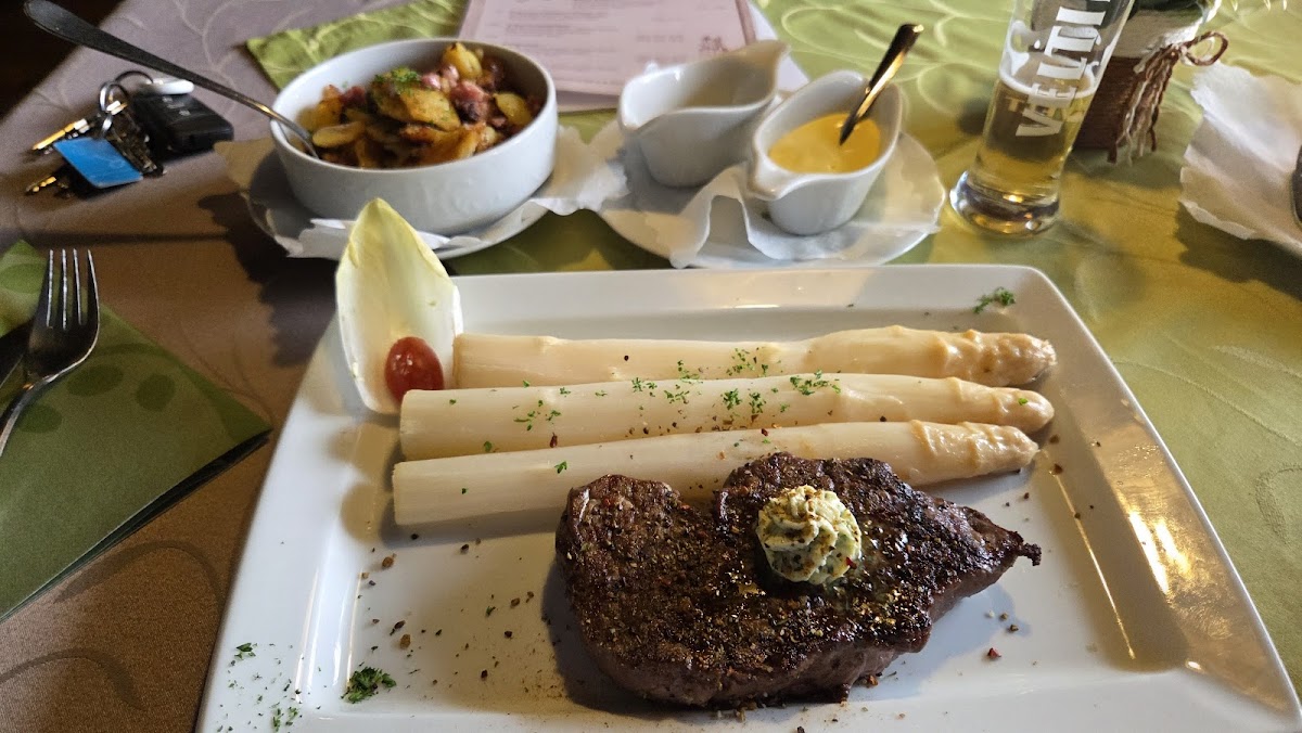 Rauchfang Steakhouse mit Feuer Photo 4