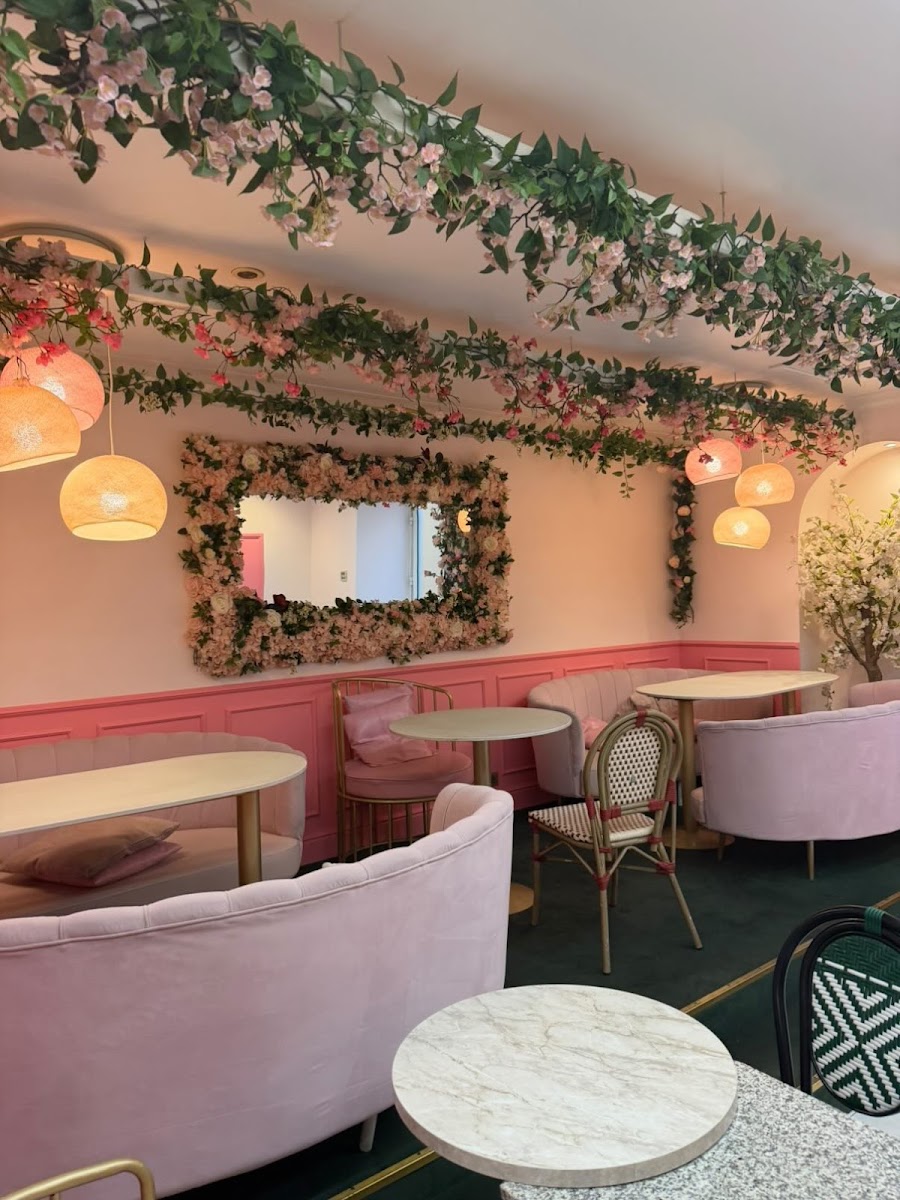 Rosewood Cafe Photo 3