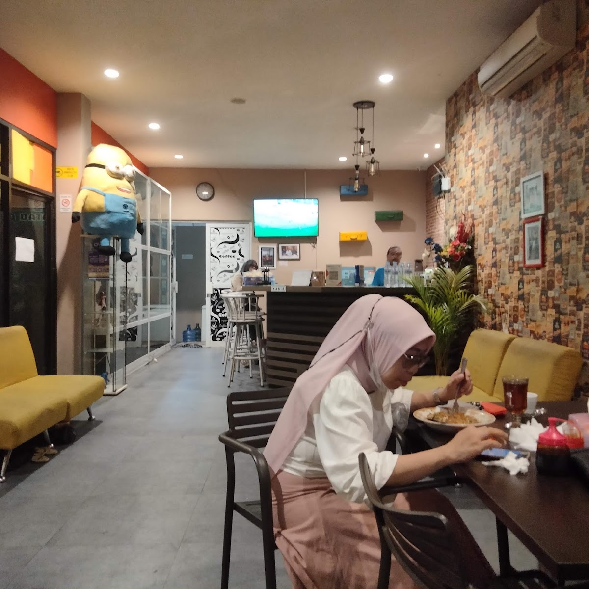 Target Coffee Bar And Kitchen Photo 4