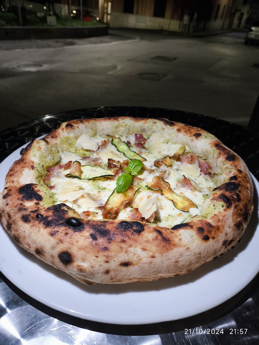 Pizzeria spaccanapoli Photo 10