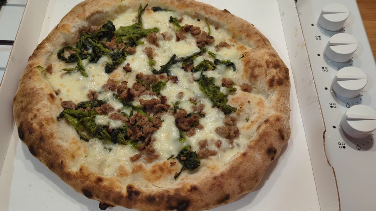 Pizzeria spaccanapoli Photo 2