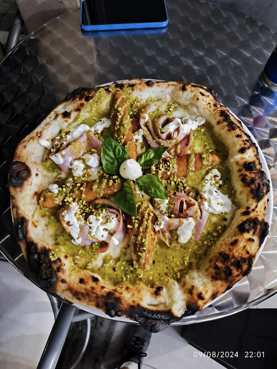 Pizzeria spaccanapoli Photo 7