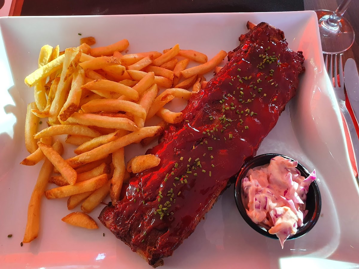 Tomahawks Restaurant Photo 5