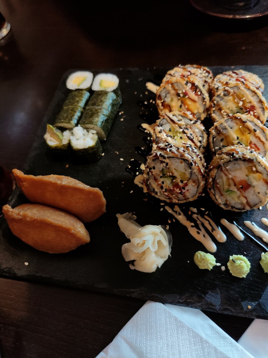 Asiatische Küche & Sushi Photo 7