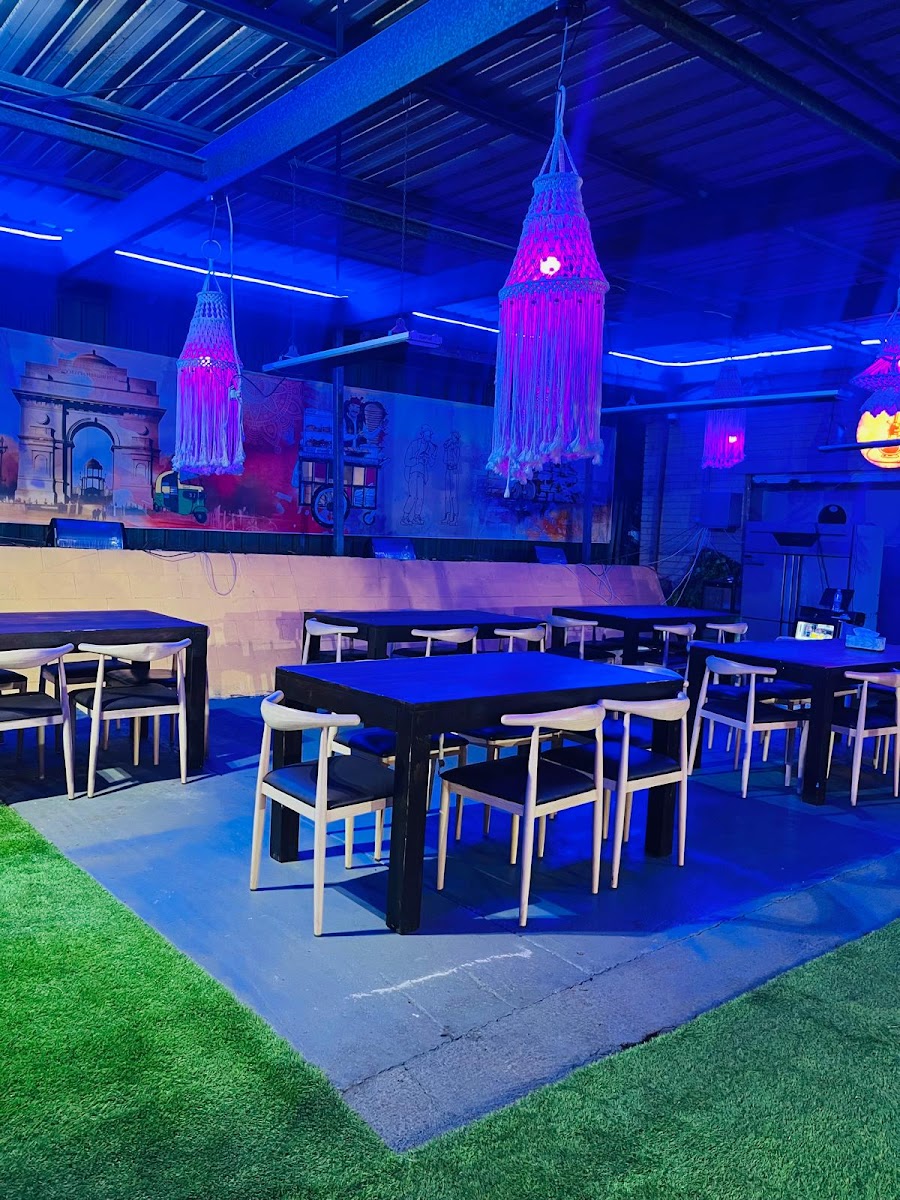 Dessi Lounge (Indian Restaurant & Shisha Bar)
