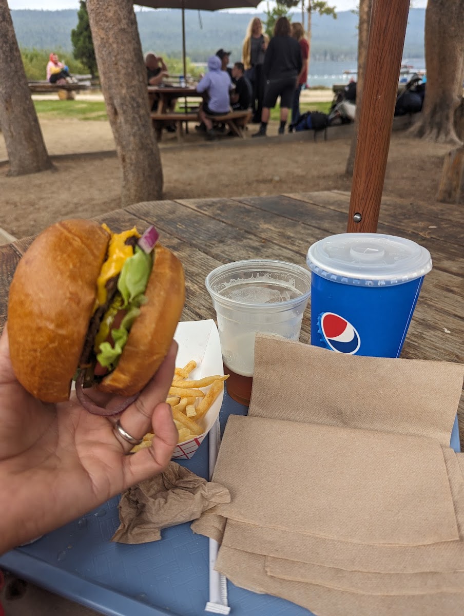 Lakeside Grill Photo 7