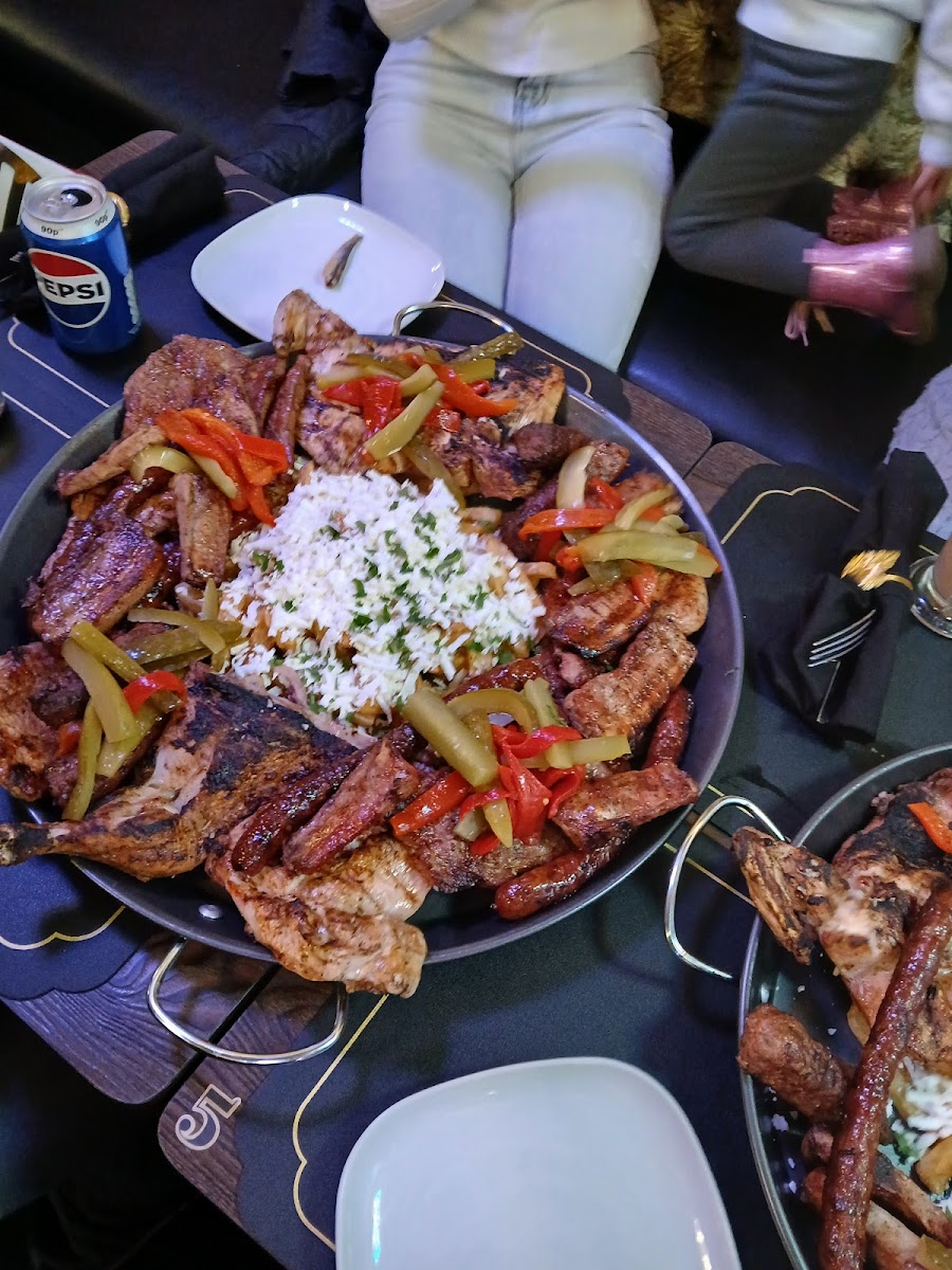 Golden Seafood & Steak House Photo 8