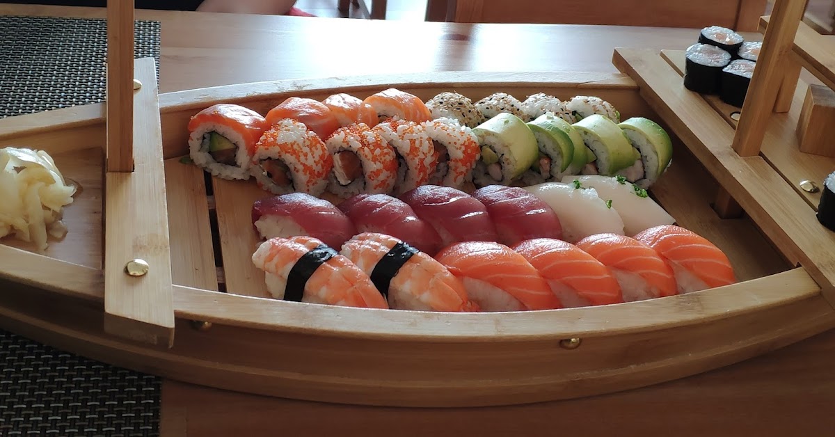 Ichibanice Sushi Ramen Photo 7