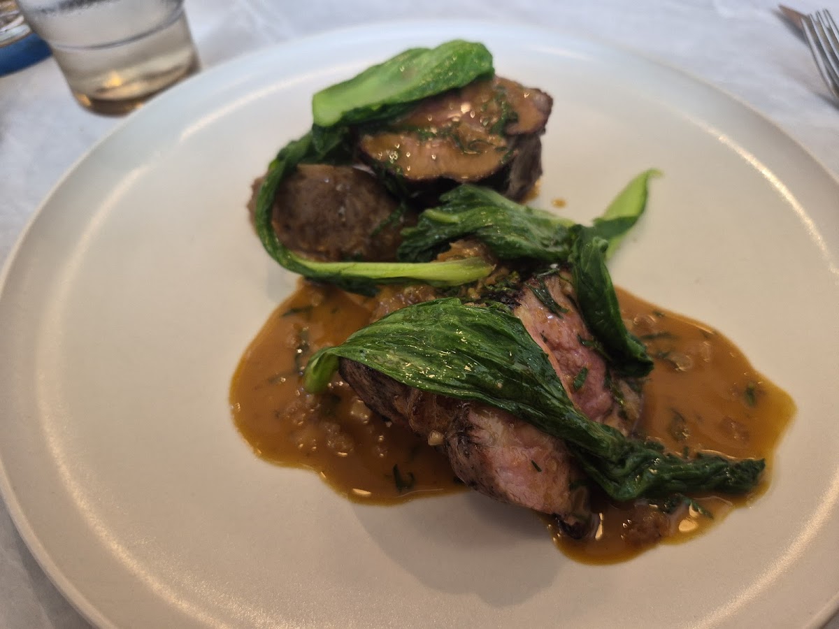 Clarence Restaurant Photo 4