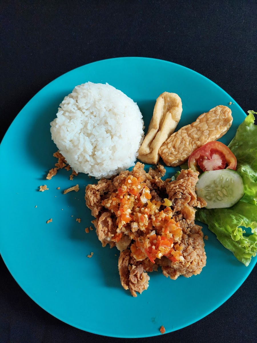 WISTARA FAMILY CAFE Photo 7