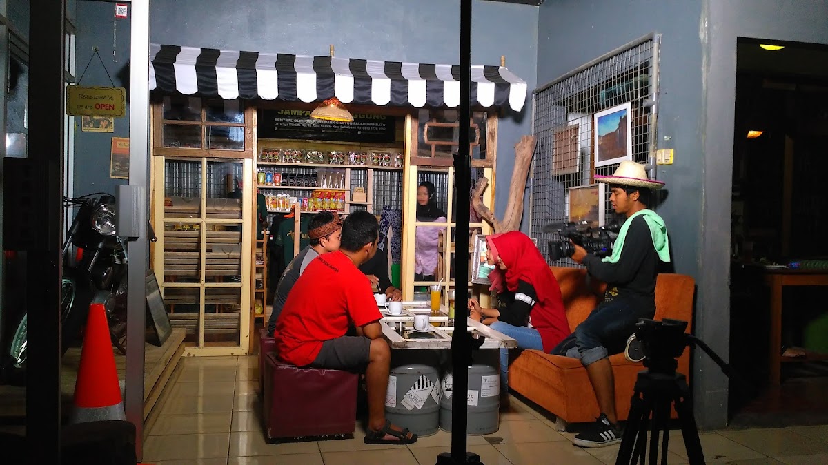 Lets Coffee Cafe Surade Photo 4