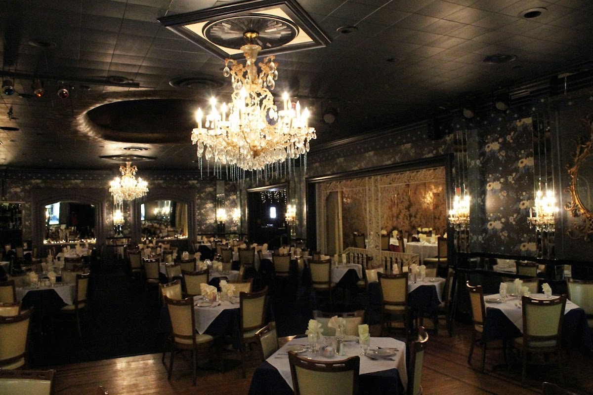 Angelo's Northwood Villa