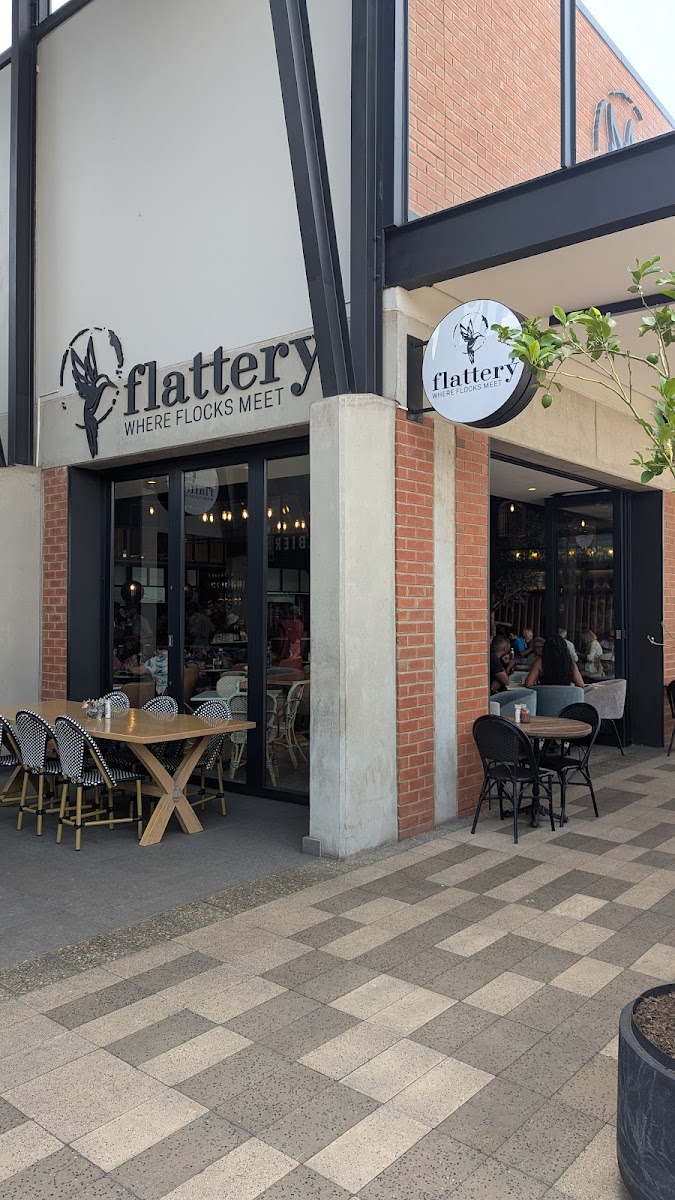 Flattery Cafe