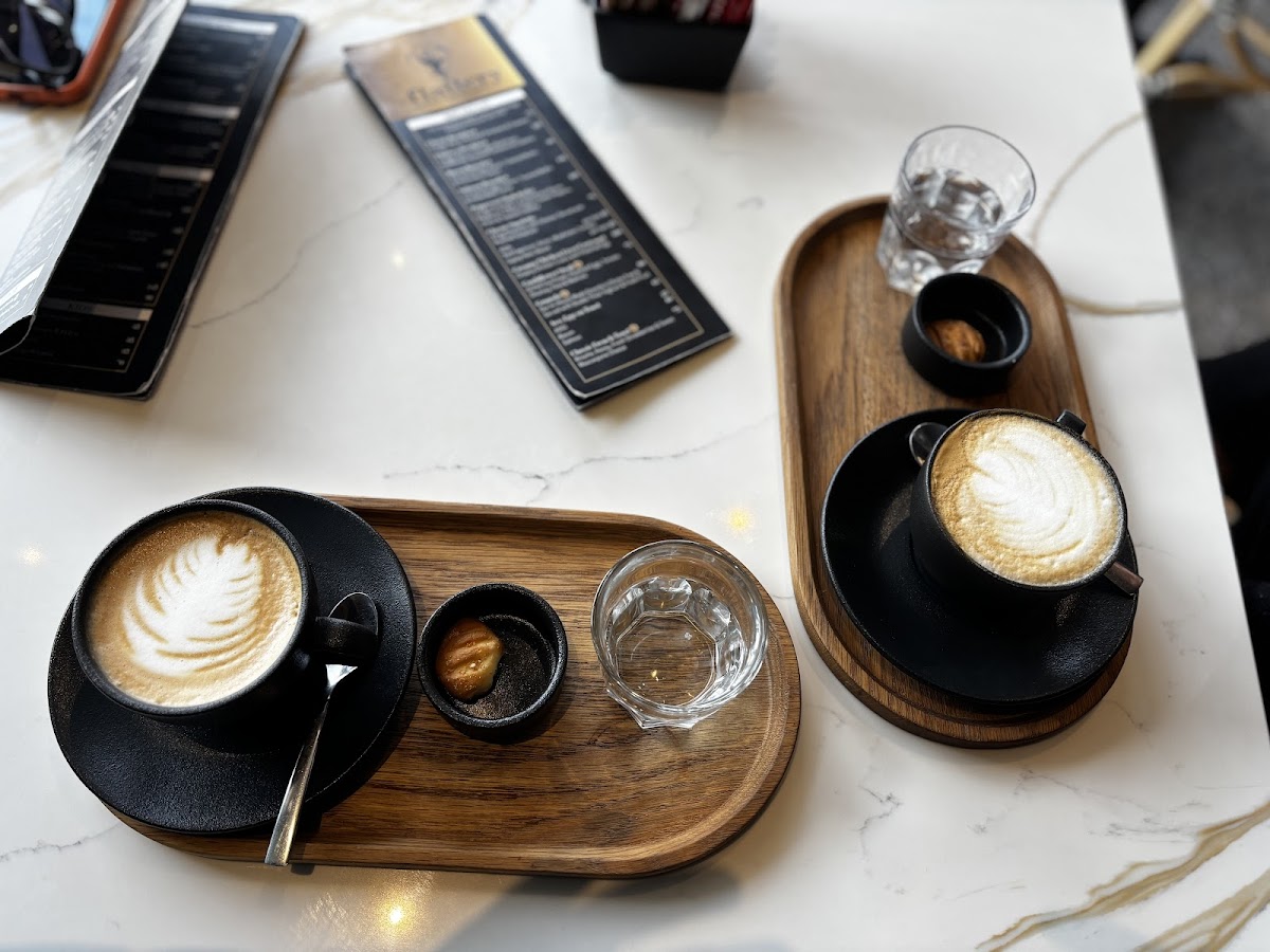 Flattery Cafe Photo 4